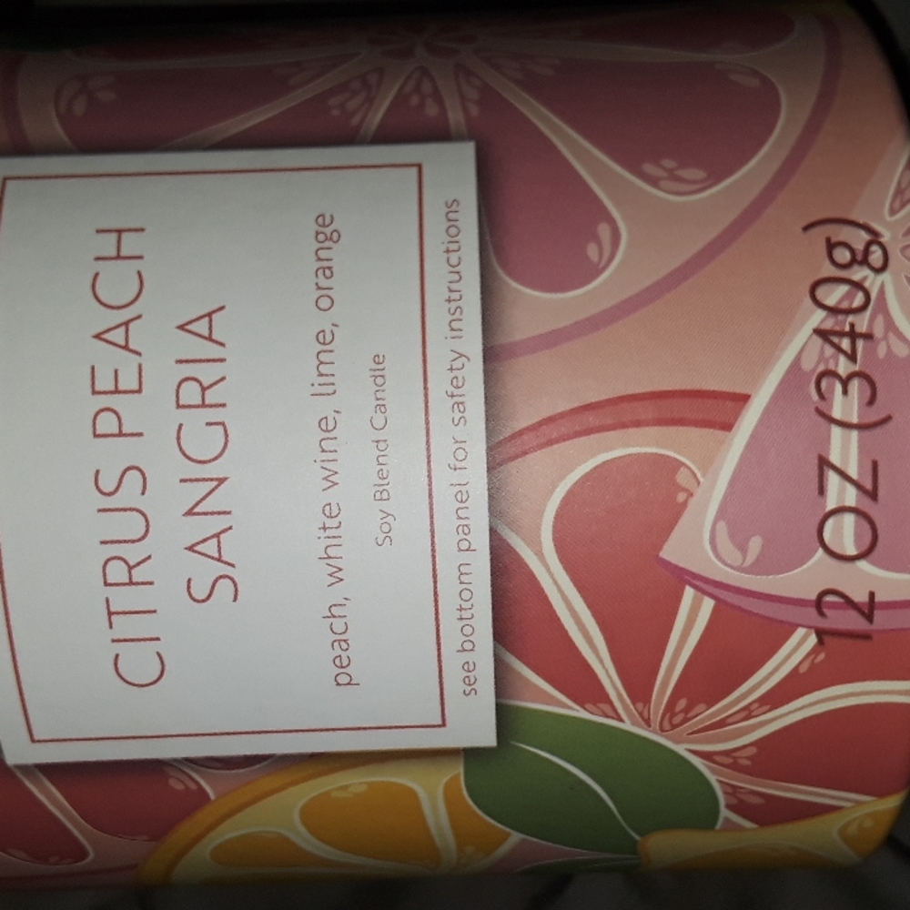 Citrus peach sangria candle - Picture 4 of 6